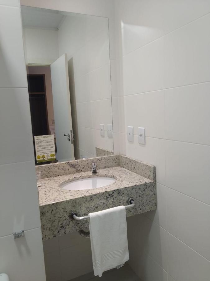 Hotel Franco Dionísio Cerqueira Buitenkant foto